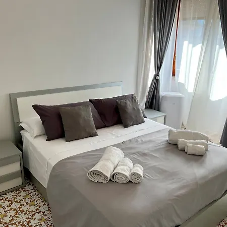 Sorrento's Carme Family Big Appartament ソレント