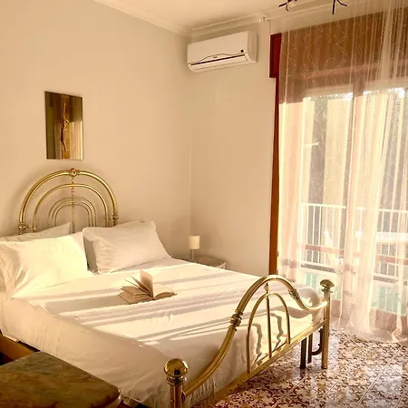 アパート Sorrento's Carme Family Big Appartament *