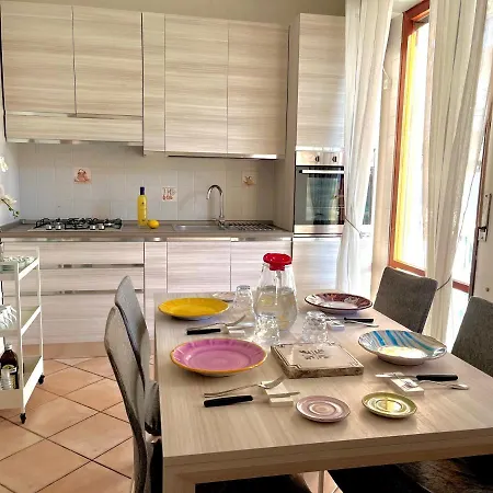 Sorrento's Carme Family Big Appartament Apartamento Península Sorrentina