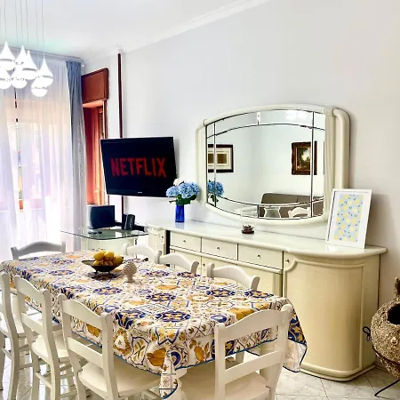 Sorrento's Carme Family Big Appartament Apartamento