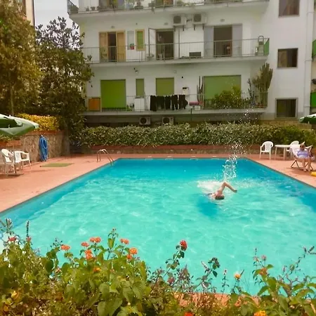 Sorrento's Carme Family Big Appartament Apartmán