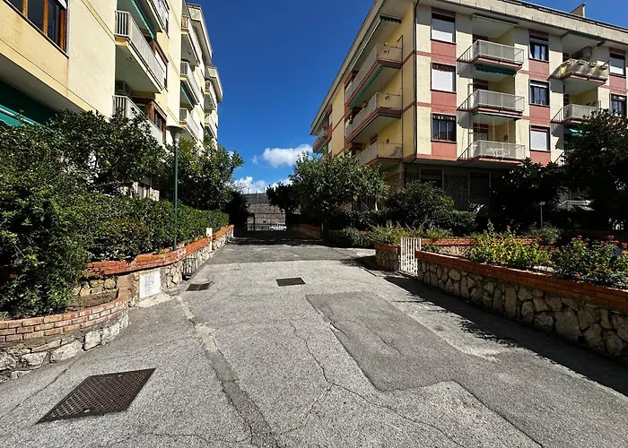 Exclusive Large With Pool Apartment *